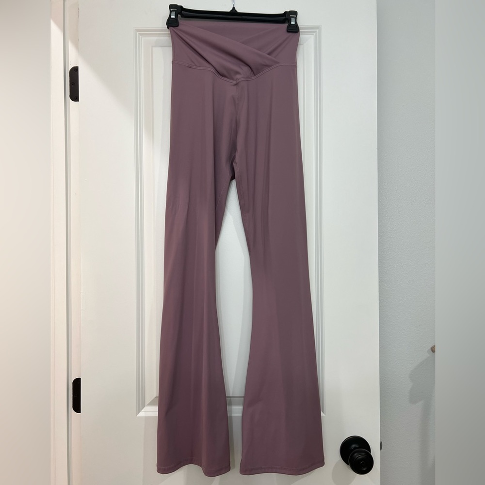 Violet flare crossover leggings